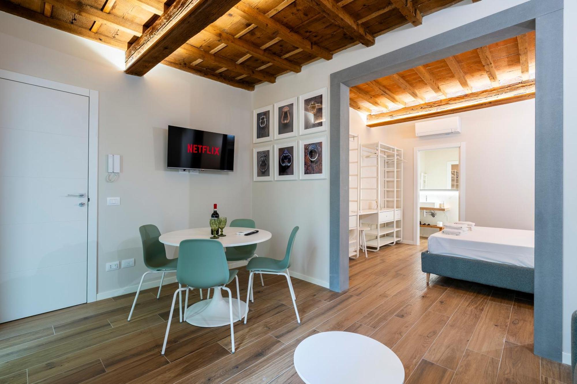 Apartment Guelfa 4 Guests With Terrace, Ac & Wi-fi *